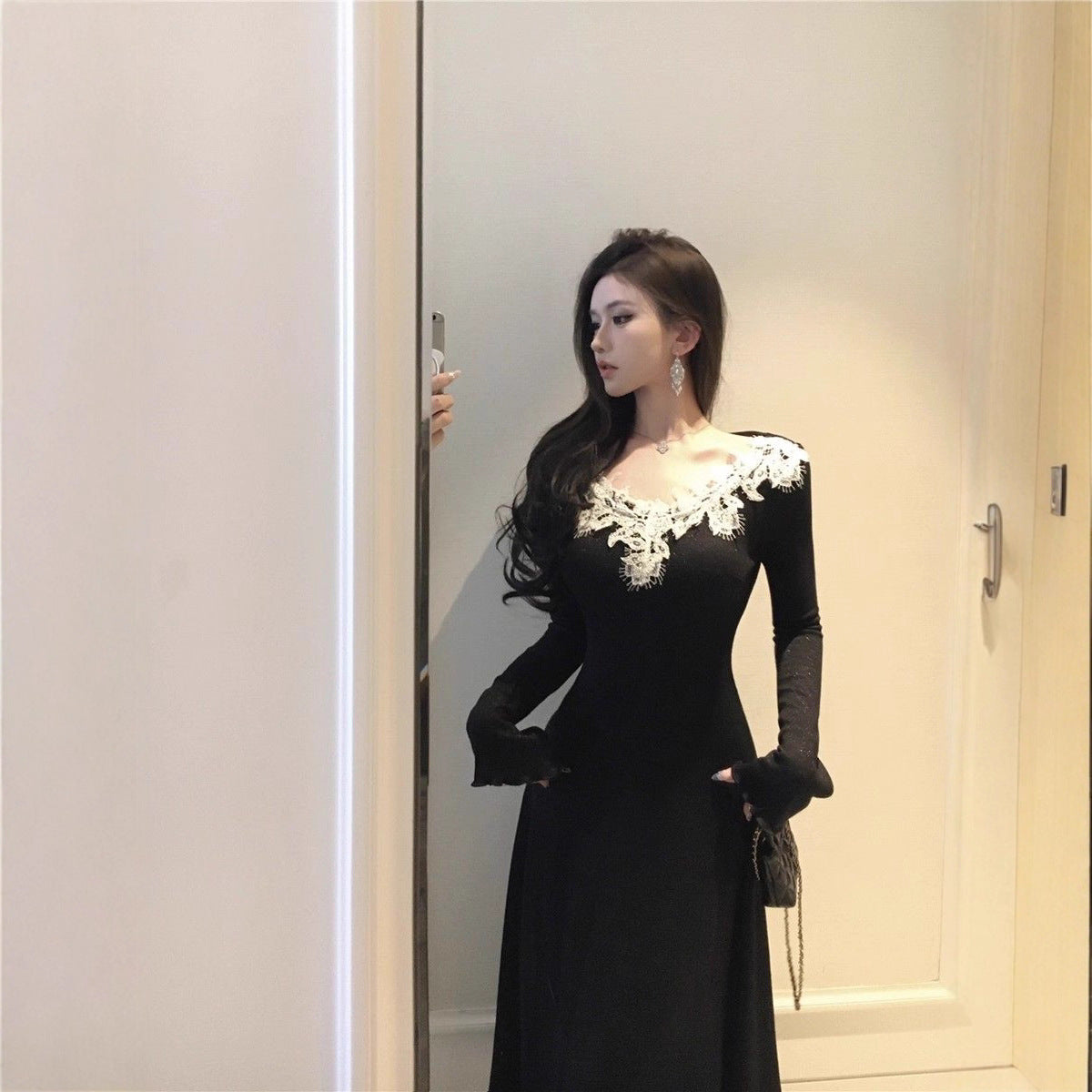 Chic Little Black V-Neck Dress for Women, Autumn Fashion, Elegant Fitted Inner Layer Long Dress